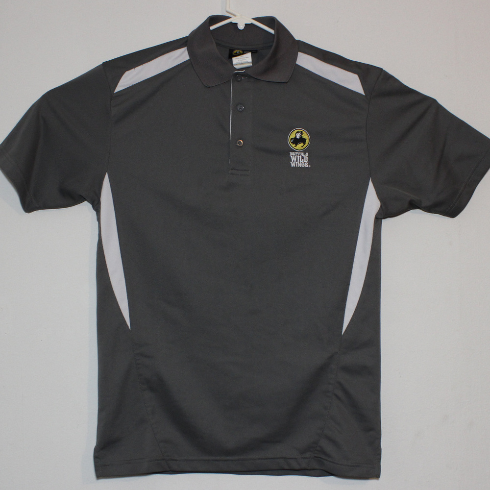 Buffalo Wild Wings Employee Shirt